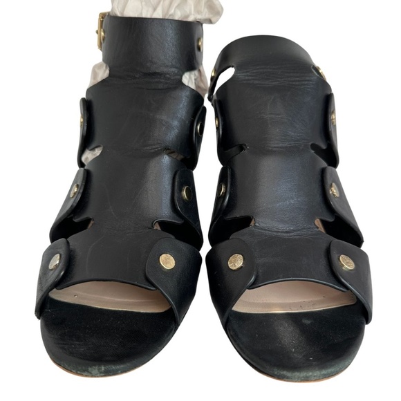 Vince Camuto - Picture 4 of 12